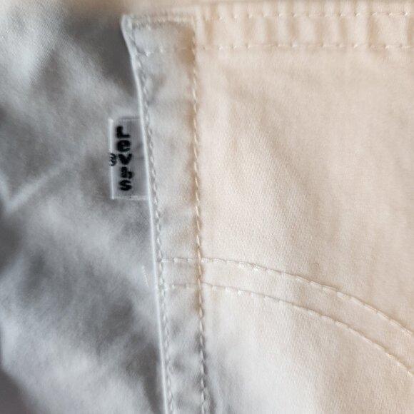 Levis 511 Shorts Slim Fit‎ Womens Size 16 Reg 28x10 White Stretch EUC - Picture 4 of 11